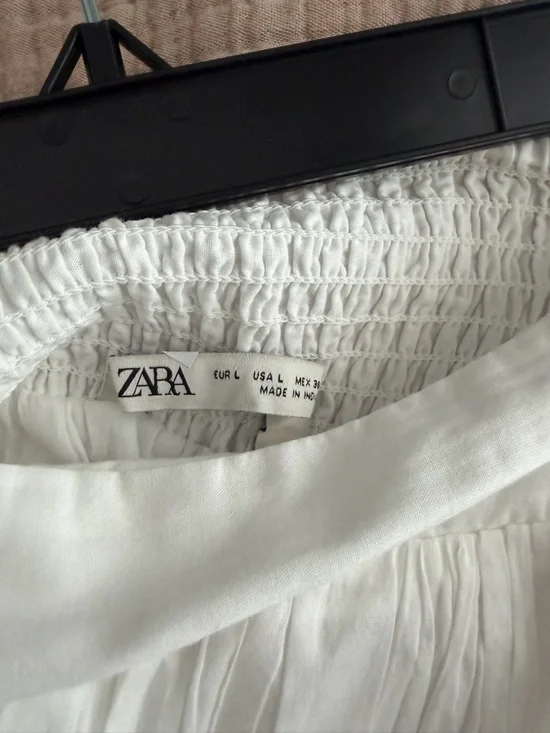 Zara Two Piece Set - White / Navy Floral Embroidery - Picture 5 of 7